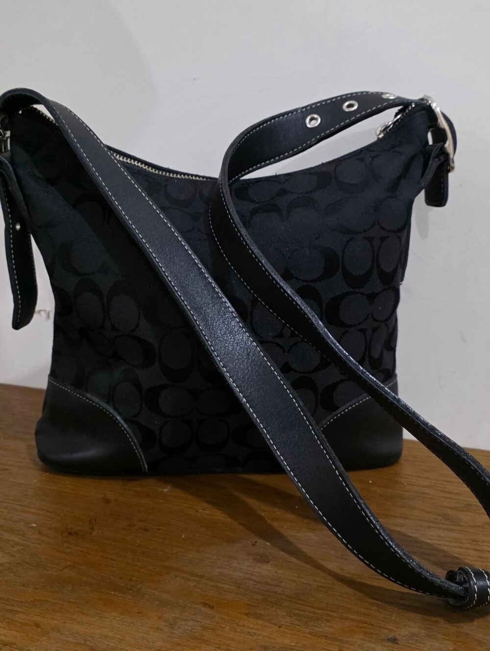 Like New!Coach Signature Jacquard Black/Leather Crossbody bag - Picture 3 of 10